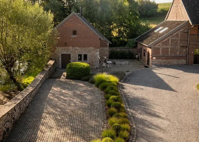 Отель Chateau De Berlieren